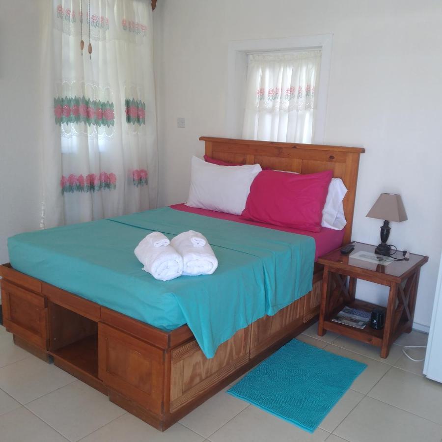 Edtricias Apartments Christ Church Luaran gambar