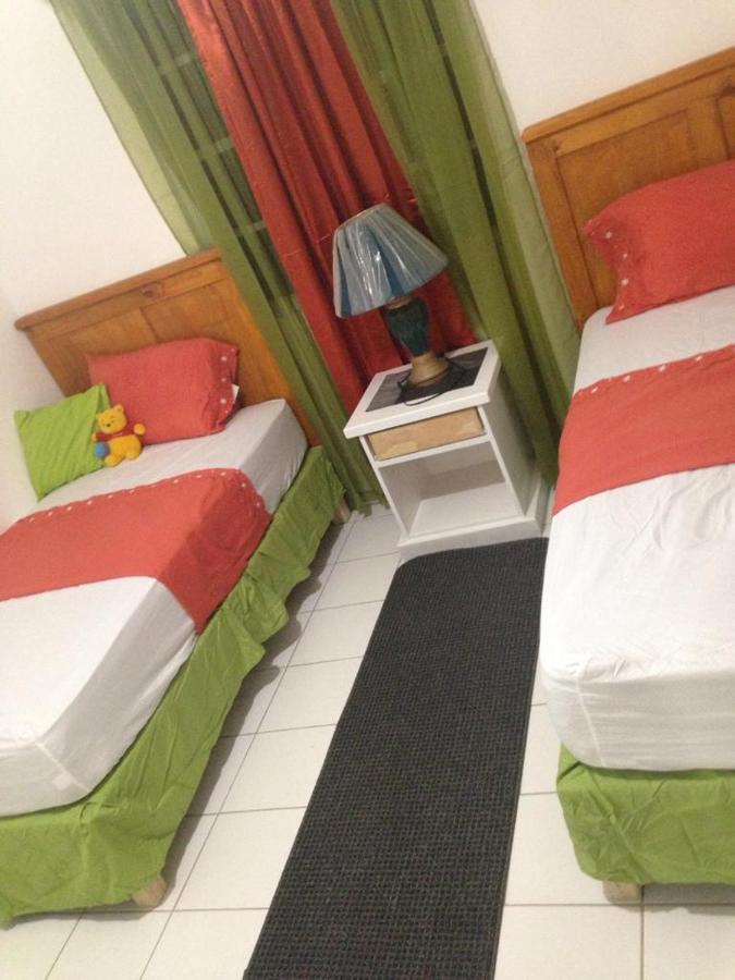 Edtricias Apartments Christ Church Luaran gambar