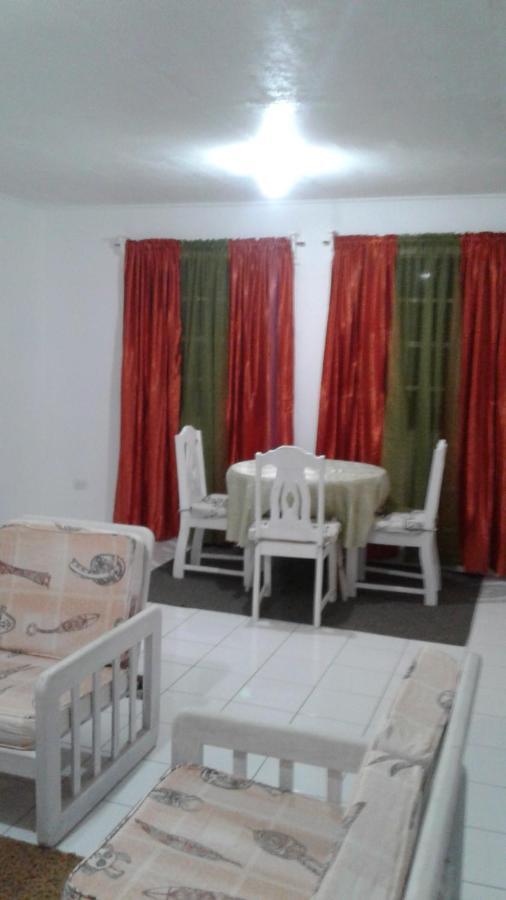 Edtricias Apartments Christ Church Luaran gambar
